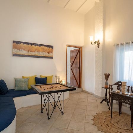 Lohonostays Villa Santorini Alībāg Ngoại thất bức ảnh