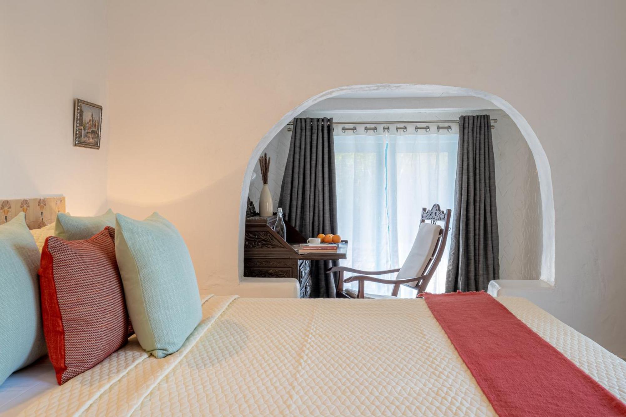 Lohonostays Villa Santorini Alībāg Ngoại thất bức ảnh